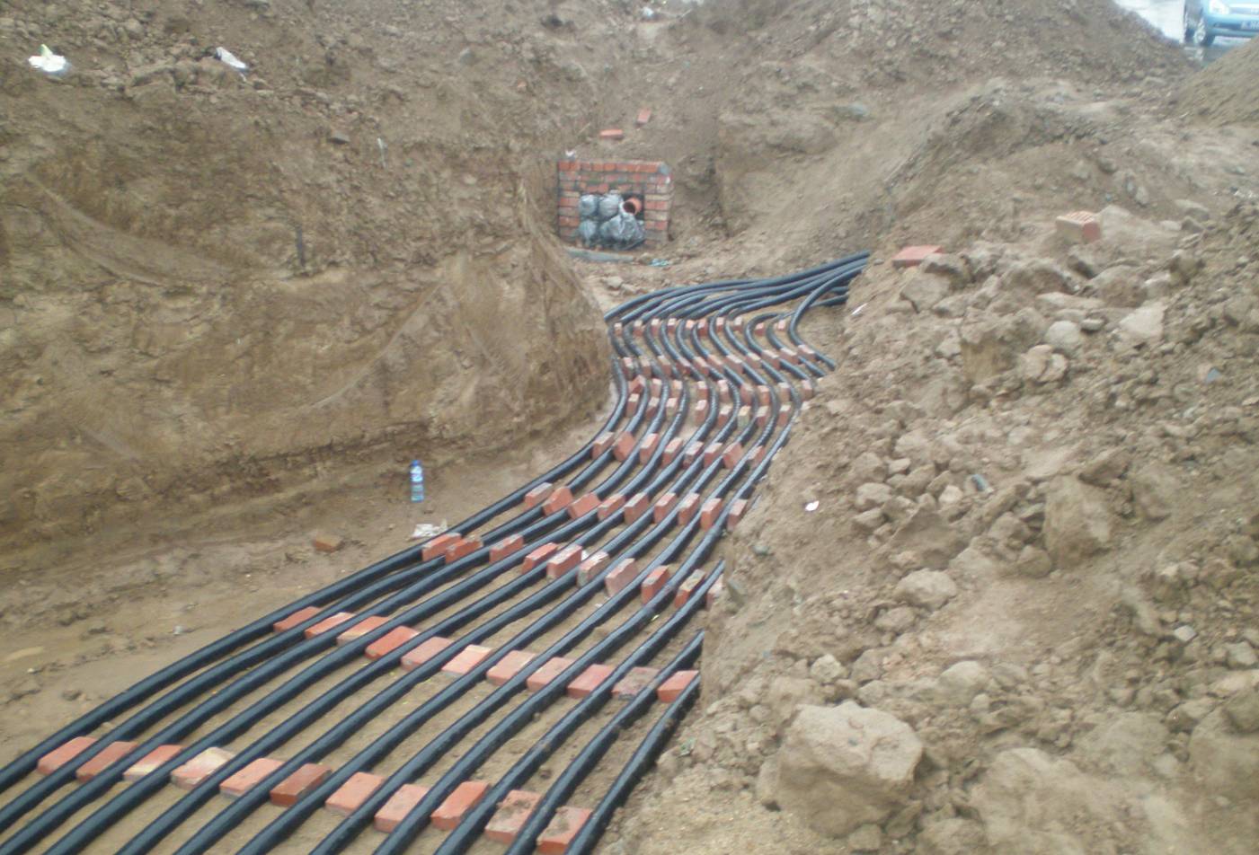 電纜敷設安全與維護詳解：從檢查到標志牌的全方位指導