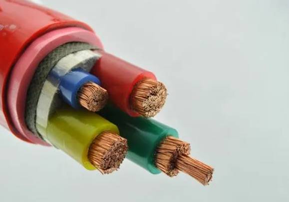 全面解析耐火電纜：定義、選型要點及在關(guān)鍵系統(tǒng)中的應(yīng)用